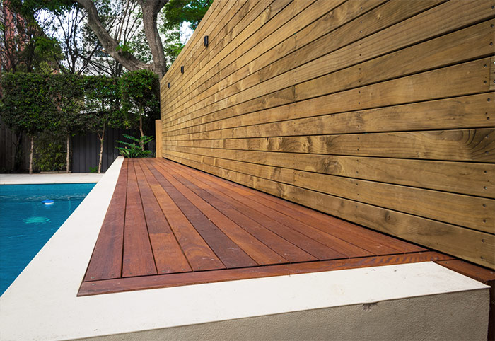 timber pool fence
