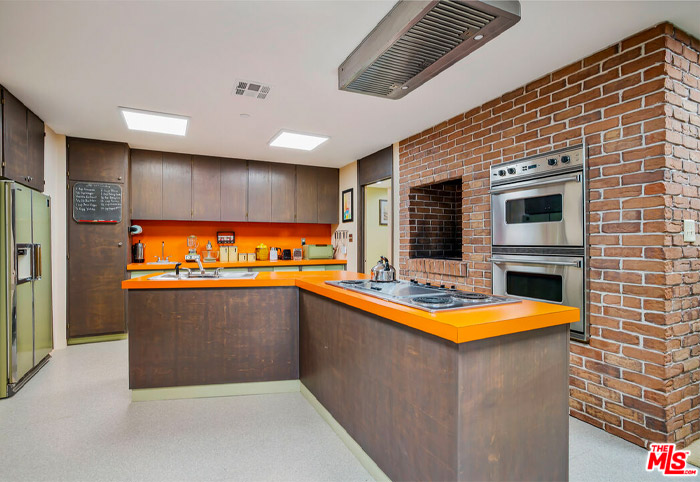 The kitchen of the Brady Bunch home.
