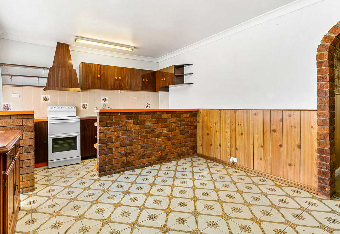 Dated Australian kitchen of a heritage Sydney house.