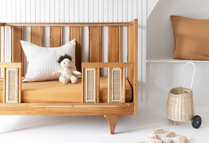 Sacred Bundle Ziggy Teak Cot