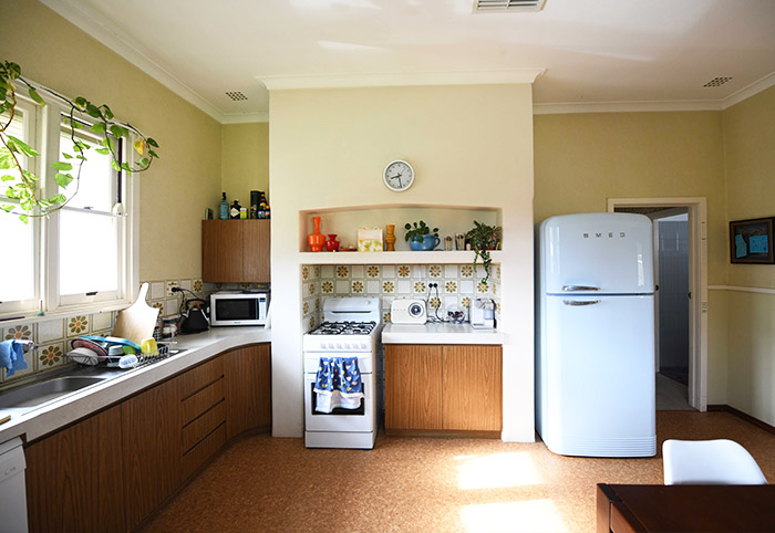 Kylie Sheridan's kitchen before the renovation