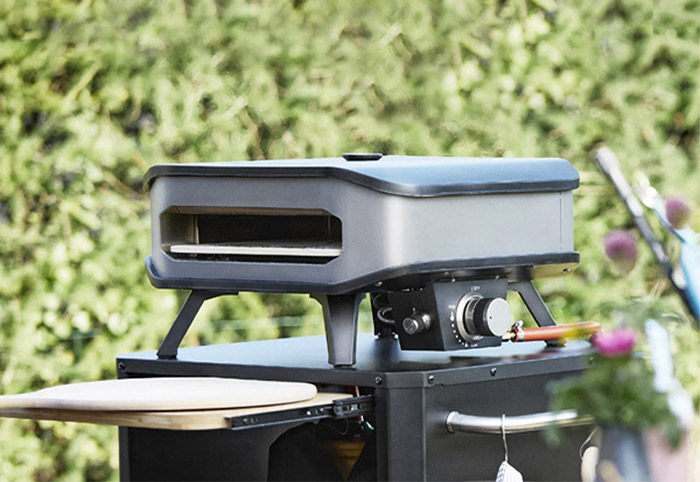 Win A 13″ Cozze Pizza Oven Worth $399