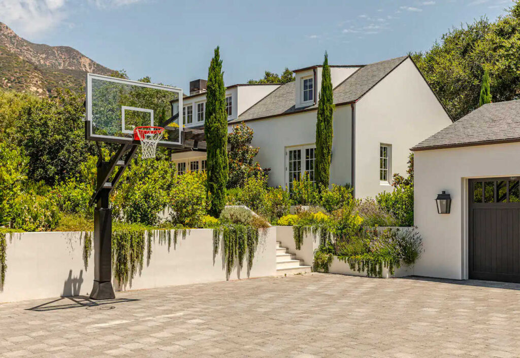 Gwyneth Paltrow's guesthouse driveway in Montecito.