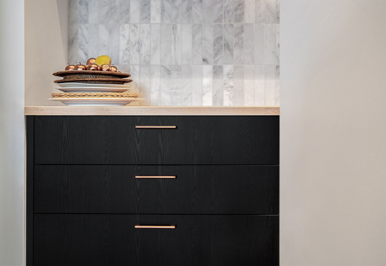 Kaboodle kitchen drawers in licorice twist.